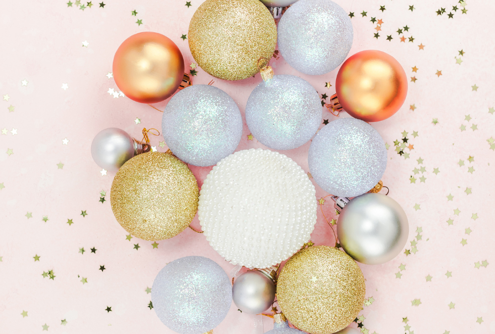 Boules de Noël en Gros : La Solution Idéale pour des Décorations Féeriques avec Feuillazur